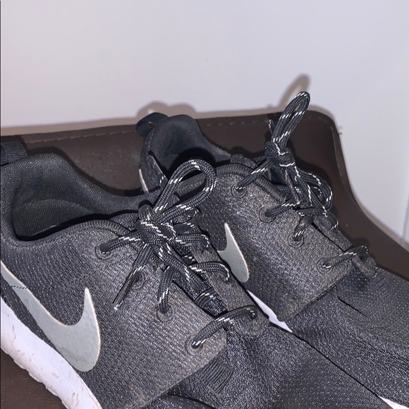 Roche runs - Picture 1 of 1